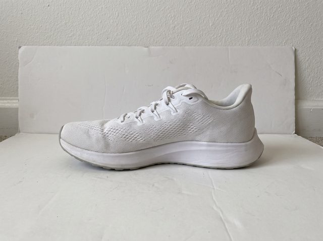 Running shoe source product photo